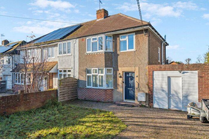 3 Bedroom Semi-Detached House For Sale In Berryfield Road, Princes Risborough, HP27