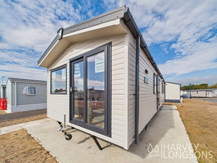 2 Bedroom Park Home For Sale In Suffolk Sands Holiday Park, IP11
