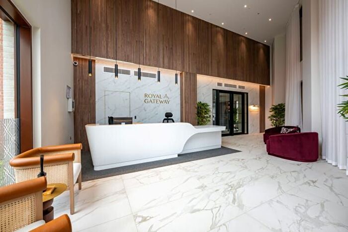 2 Bedroom Flat For Sale In So Resi North Acton, W3