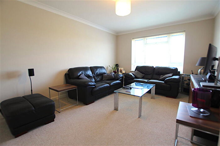 2 Bedroom Maisonette To Rent In The Vineries, Southgate, Enfield, N14
