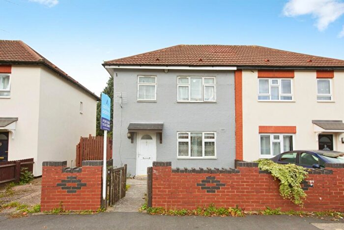 3 Bedroom Semi-Detached House For Sale In Cockayne Street South, Allenton, Derby, DE24
