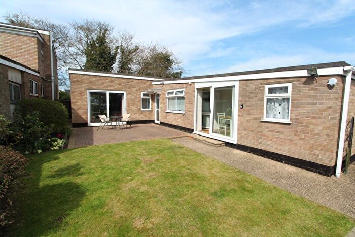 2 Bedroom Detached Bungalow For Sale In Carlson Gardens, Lutterworth, LE17