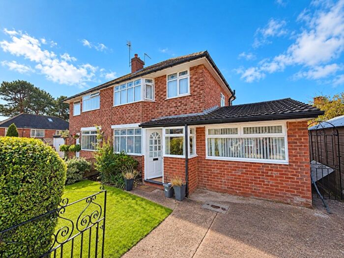 3 Bedroom Semi-Detached House For Sale In Sherwood Drive, Wirral, CH63