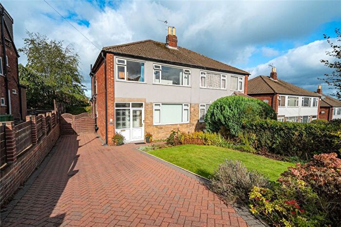 3 Bedroom Semi-Detached House For Sale In Primley Park Mount, Leeds, West Yorkshire, LS17