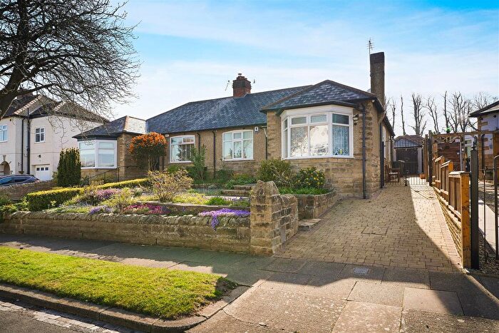 3 Bedroom Semi-Detached Bungalow For Sale In Woodcrest Road, Darlington, DL3
