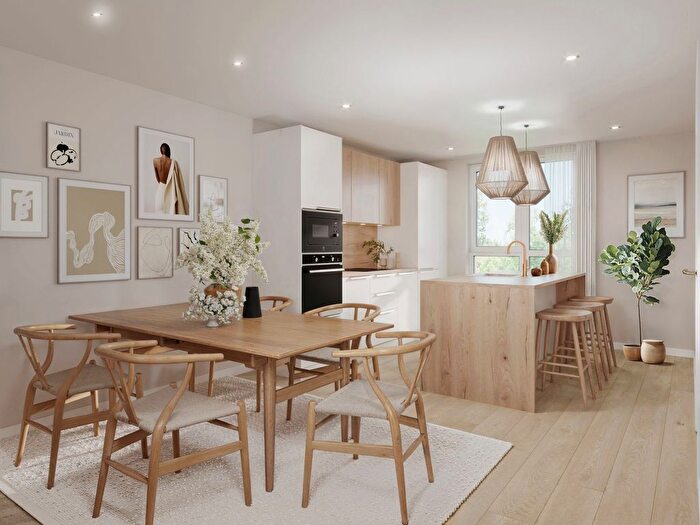 3 Bedroom Semi-Detached House For Sale In Boundary Road, Hythe, CT21
