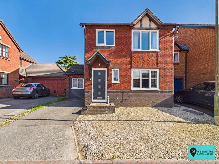 3 Bedroom Detached House For Sale In Kidnams Walk, Whitminster, GL2