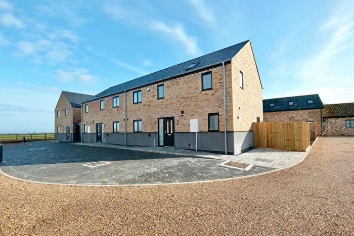 3 Bedroom Semi-Detached House For Sale In Manor Farm, Wennington, Huntingdon, PE28