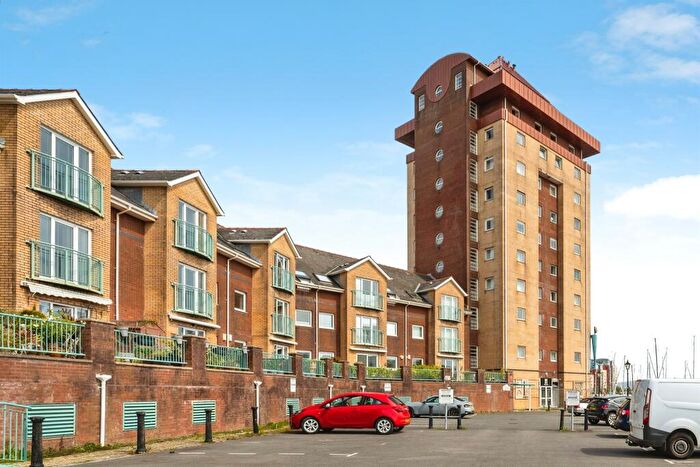 2 Bedroom Flat For Sale In Pocketts Wharf, Maritime Quarter, Swansea, SA1