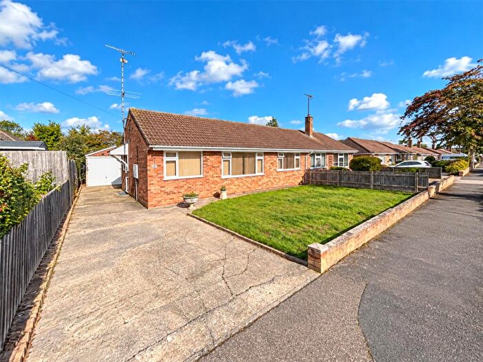 2 Bedroom Bungalow For Sale In Kingsway, Bourne, Lincolnshire, PE10