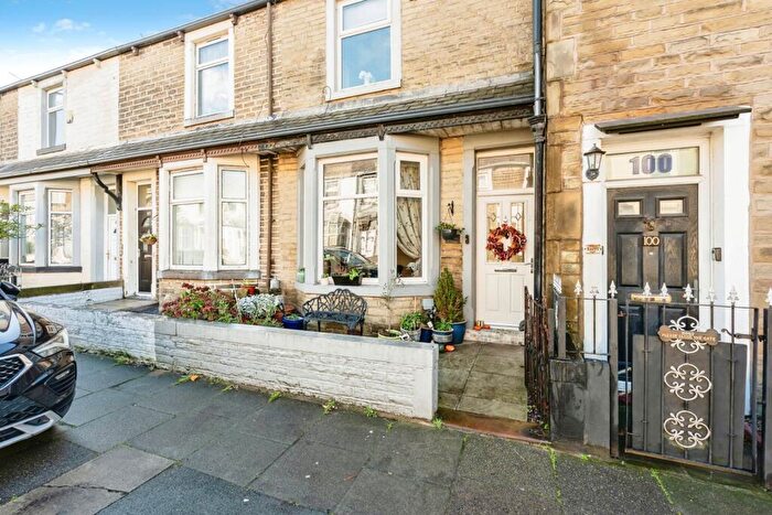 4 Bedroom Terraced House For Sale In St. Matthew Street, Burnley, Lancashire, BB11
