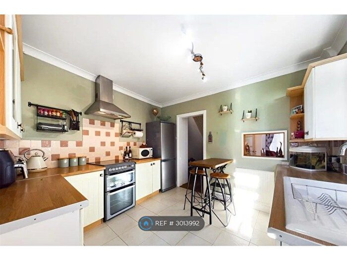 4 Bedroom End Of Terrace House To Rent In Nelson Road, Harwich, CO12