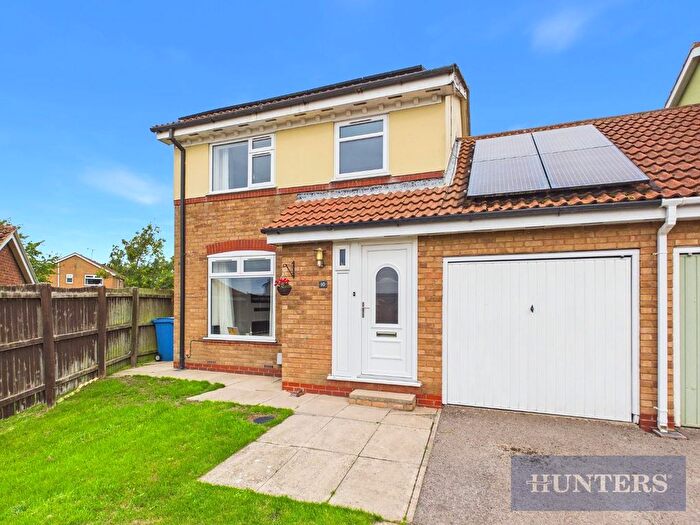 3 Bedroom Link Detached House For Sale In East Carr, Cayton, Scarborough, YO11