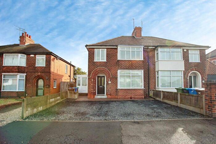 3 Bedroom Semi-Detached House For Sale In Little Barn Lane, Mansfield, Nottinghamshire, NG18