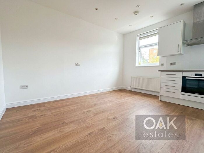 2 Bedroom Flat To Rent In Fore Street, London, N9