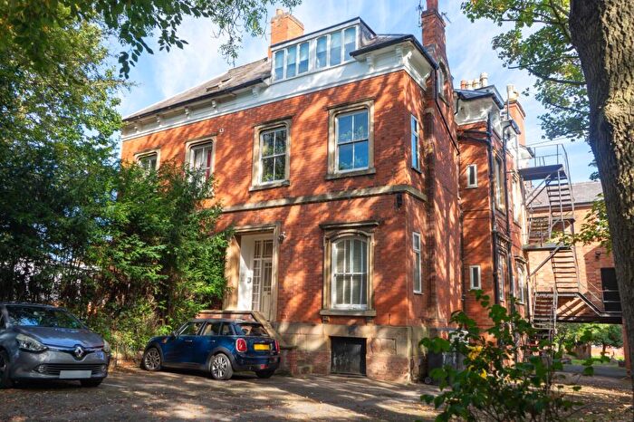 2 Bedroom Flat To Rent In London Road, Stoneygate, Leicester, LE2