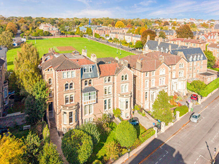 2 Bedroom Apartment For Sale In Percival Court, Bristol, BS8