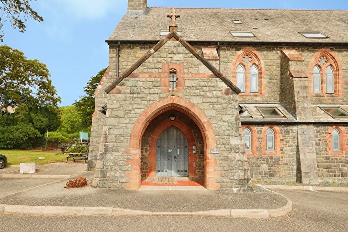 1 Bedroom Flat For Sale In Porthmadog Road, Criccieth, Gwynedd, LL52