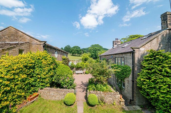 6 Bedroom Detached House For Sale In Ivy Bank Farmhouse & Barn, Sheffield Road, Jackson Bridge, HD9