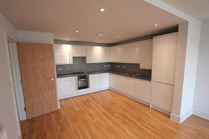 1 Bedroom Apartment To Rent In High Road Leytonstone, London, E11