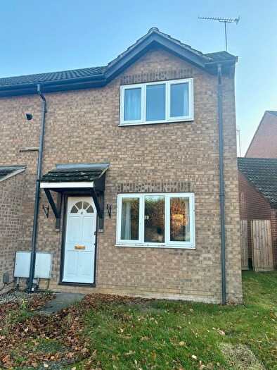 2 Bedroom Semi-Detached House To Rent In Sandacre Road, Swindon, SN5