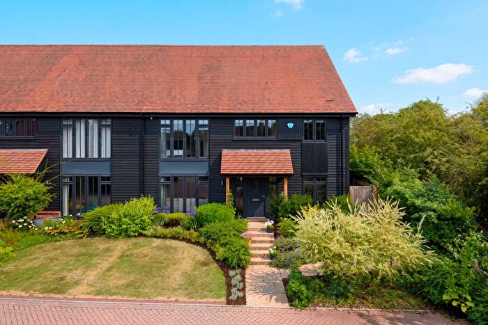 4 Bedroom Semi-Detached House For Sale In Fullers Way, Biddenden, TN27