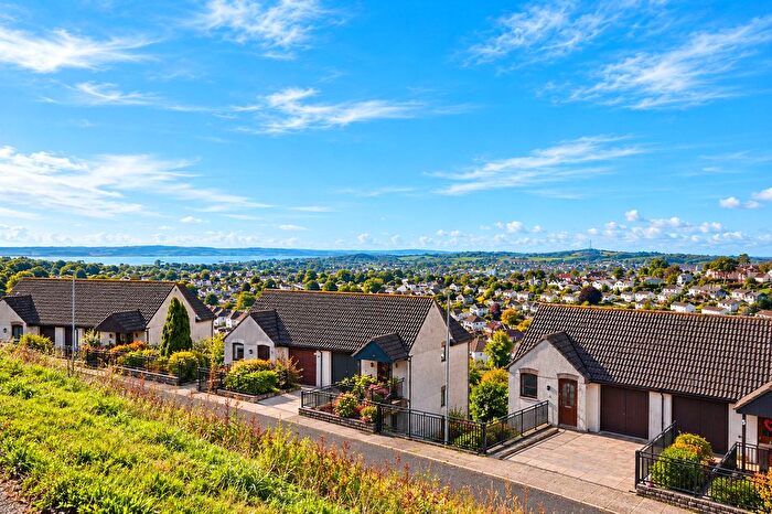 2 Bedroom Semi-Detached Bungalow For Sale In Southern Close, Torquay, Devon, TQ2