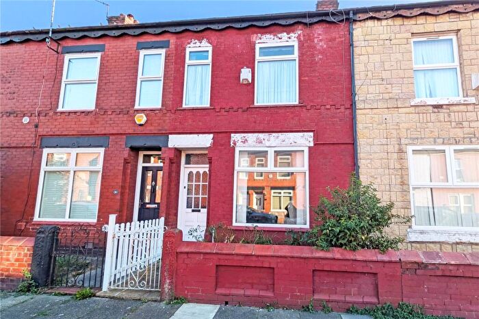 3 Bedroom Terraced House For Sale In Cuthbert Avenue, Levenshulme, Manchester, M19
