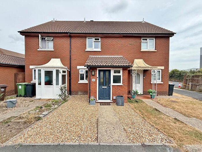 2 Bedroom Terraced House For Sale In Station Road, Drayton, PO6