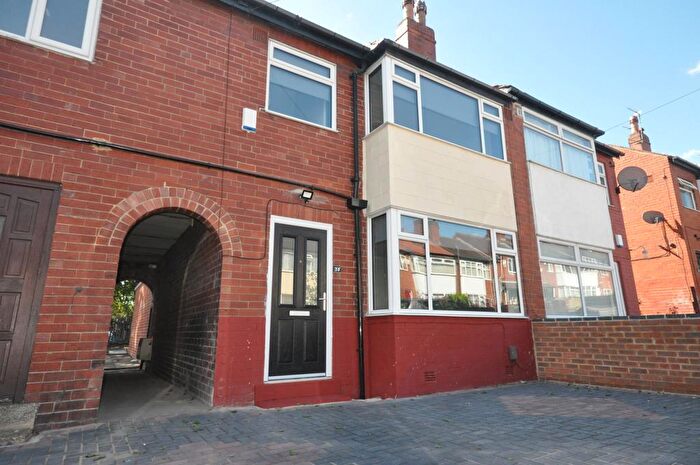 5 Bedroom House To Rent In Welton Mount, Hyde Park, Leeds, LS6