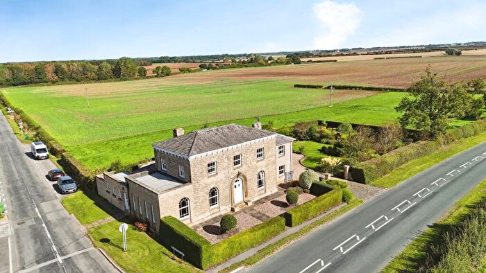 4 Bedroom Detached House For Sale In Main Road, Sproatley, HU11