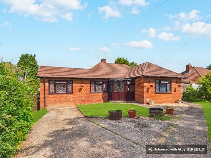 3 Bedroom Detached Bungalow For Sale In Clayhill Road, Burghfield Common, RG7