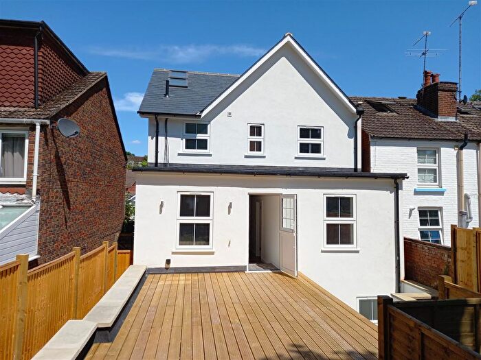 Property For Sale In Hampstead Road, Dorking, RH4
