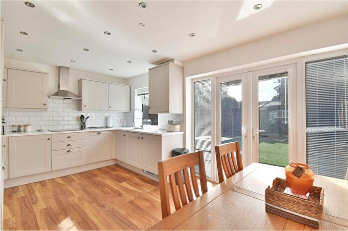 3 Bedroom Terraced House For Sale In Rectory Close, Denton, Tameside, M34