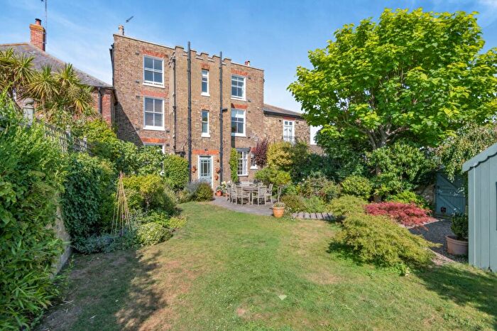 6 Bedroom Terraced House For Sale In Strand Street, Sandwich, Kent, CT13