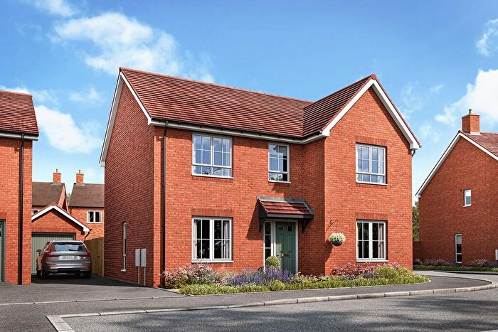 4 Bedroom Detached House For Sale In Stourbridge Road, Bromsgrove, B61