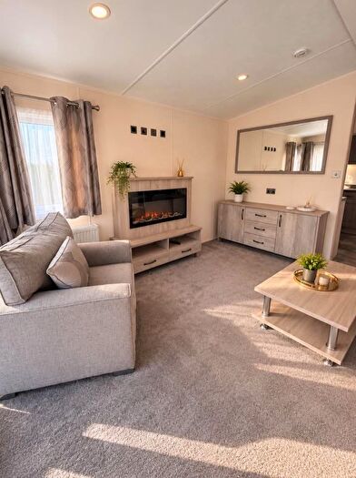 2 Bedroom Lodge For Sale In Ilfracombe, Ilfracombe, EX34