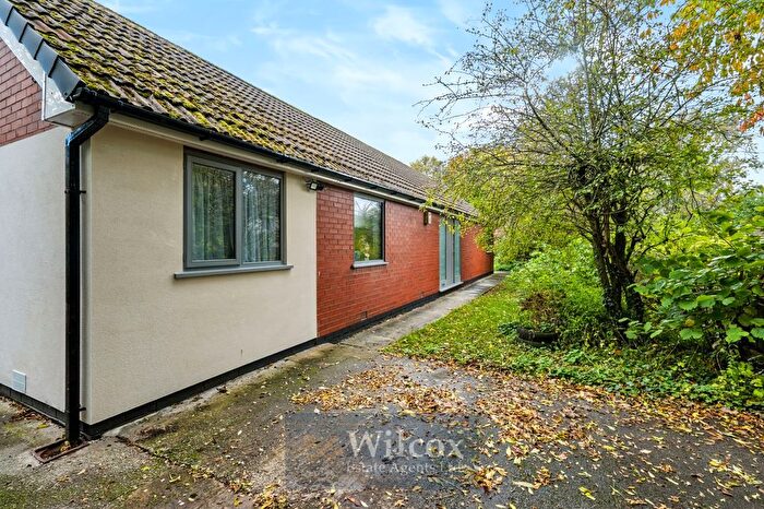 3 Bedroom Detached Bungalow For Sale In Forton Avenue, Bolton, BL2