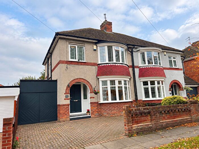 3 Bedroom Semi-Detached House For Sale In Danesmoor Crescent, Darlington, DL3