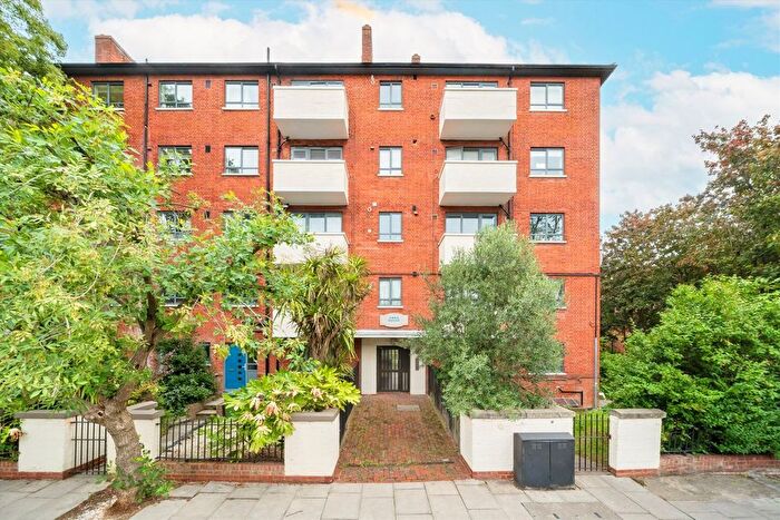 1 Bedroom Flat For Sale In Brecknock Road Estate, Tufnell Park, N19