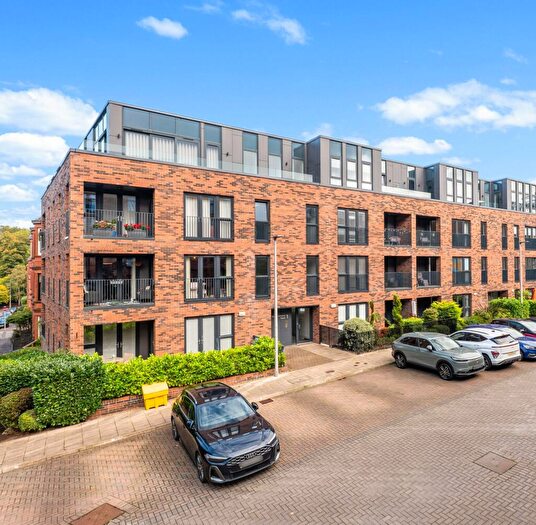 2 Bedroom Flat For Sale In Flat, Mansionhouse Court, Langside, G41
