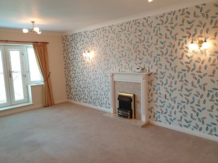 2 Bedroom Flat For Sale In Brook Court, Burcot Lane, Bromsgrove, Worcs, B60