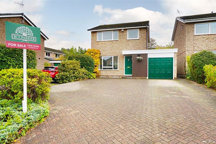 3 Bedroom Detached House For Sale In Caernarvon Close, Chesterfield, S40