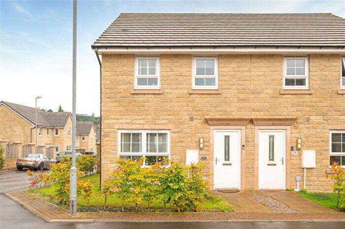 3 Bedroom Semi-Detached House For Sale In Weavers Avenue, Golcar, Huddersfield, HD7