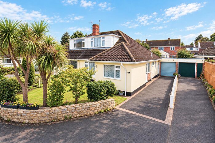 3 Bedroom Semi-Detached Bungalow For Sale In Wonderful Home On The Popular Sandyleaze In Westbury-on-Tyrm, BS9