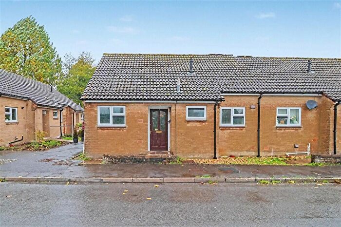 2 Bedroom Terraced Bungalow For Sale In The Glebe, Calne, SN11