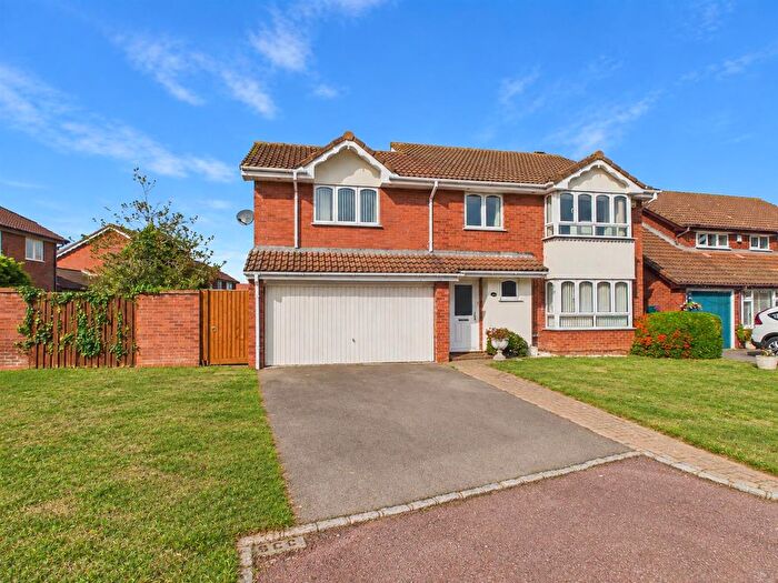 5 Bedroom Detached House For Sale In Quail Close, Barnwood, Gloucester, GL4