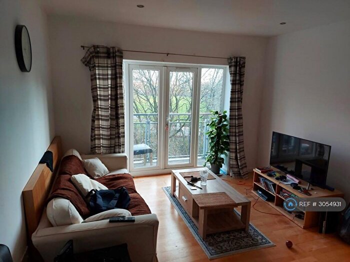 3 Bedroom Flat To Rent In The River Buildings, Leicester, LE3