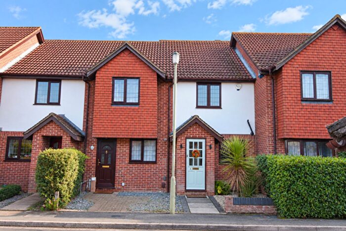 2 Bedroom Terraced House For Sale In Armstrong Close, Walton-on-Thames, KT12
