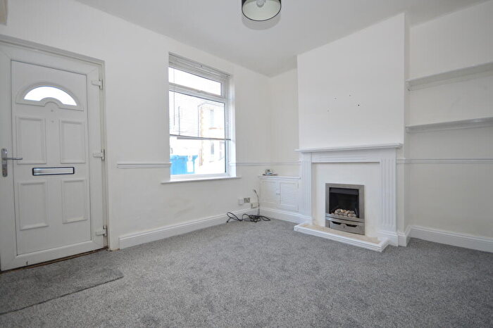 2 Bedroom Terraced House To Rent In Havelock Street, Kettering, NN16